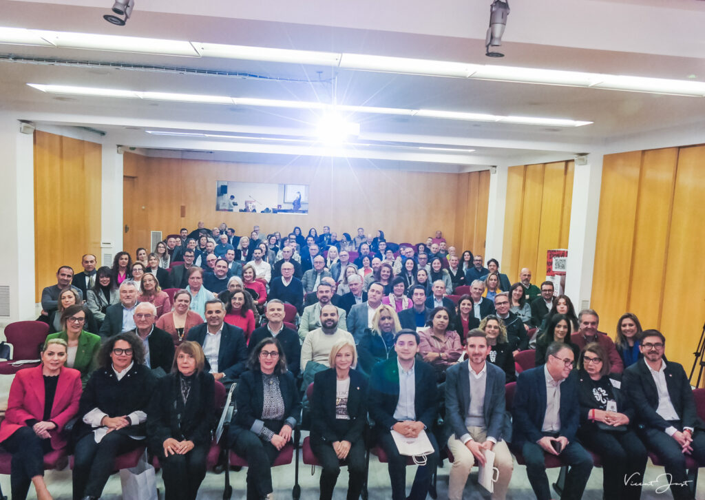 Alrededor de 100 empresarios de la comarca participaron del IV Encuentro de Empresas y Entidades con Corazón de Cáritas Gandía