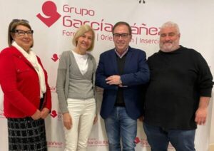 Cáritas Gandía tuvo el honor de ser invitada a la primera jornada de degustación organizada por el Grupo García Ibáñez en el precioso entorno del Palacio Miramar, donde se forman los futuros profesionales de la hostelería.