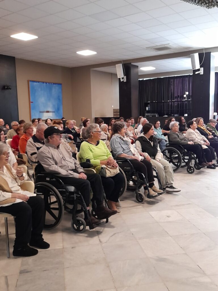 Acto de fin de curso del Programa En Bona Companyia de Cáritas Gandía