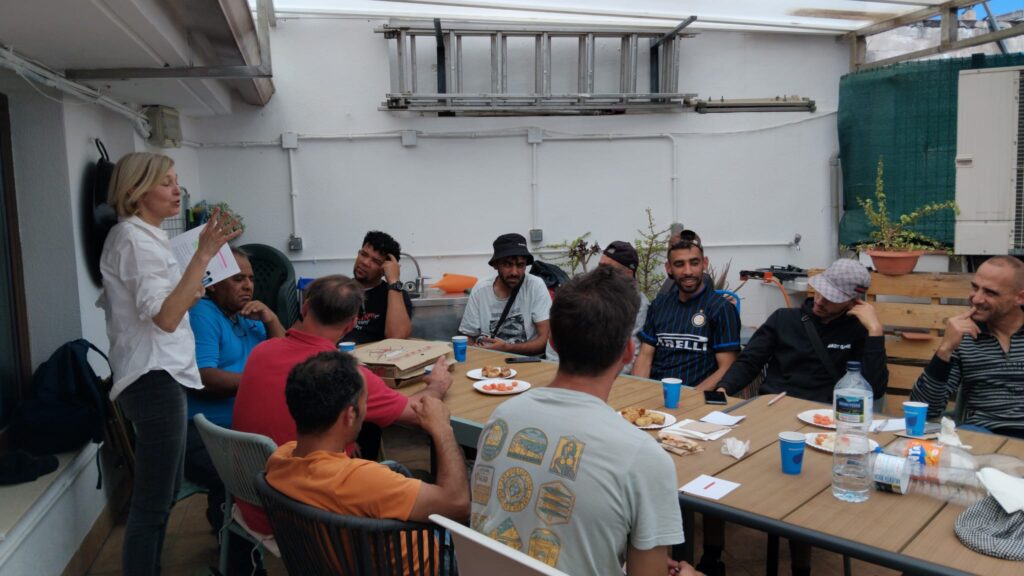 El equipo de fútbol de Cáritas Gandía ha preparado su decálogo de valores