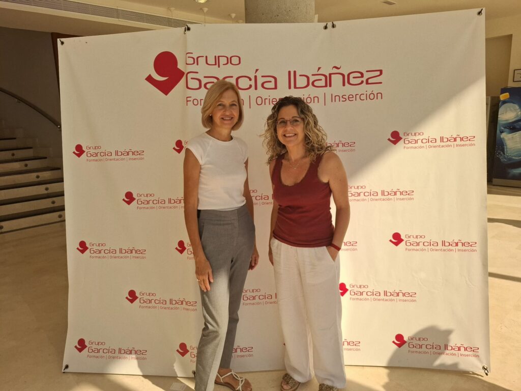 Cáritas Gandía acompaña al Grupo García Ibáñez en la entrega de diplomas y reconocimientos a sus participantes