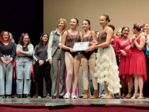 El domingo se ha celebrado el espectáculo de danza y música Latidos Solidarios, a beneficio de Cáritas Interparroquial de Gandía