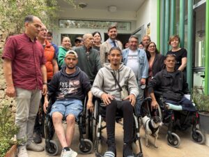 Cáritas Gandía retoma el espacio “Café con Éxito” con el alcalde como primer invitado