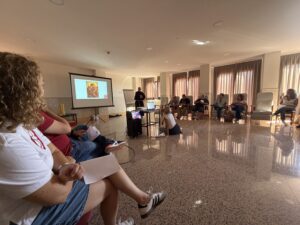 Cáritas Gandia celebra en Benigànim la jornada “Ser y Estar en Cáritas”, un encuentro de reflexión, convivencia y retos para el curso 2026-2027.